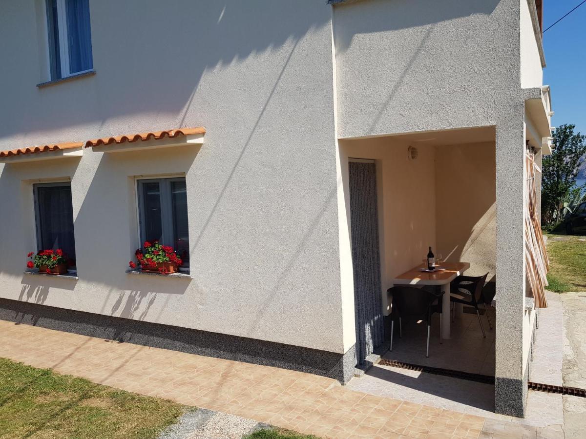 Apartments Nikol Lopar Exterior photo