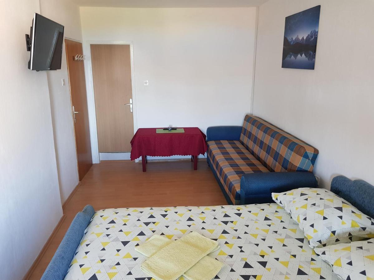 Apartments Nikol Lopar Exterior photo